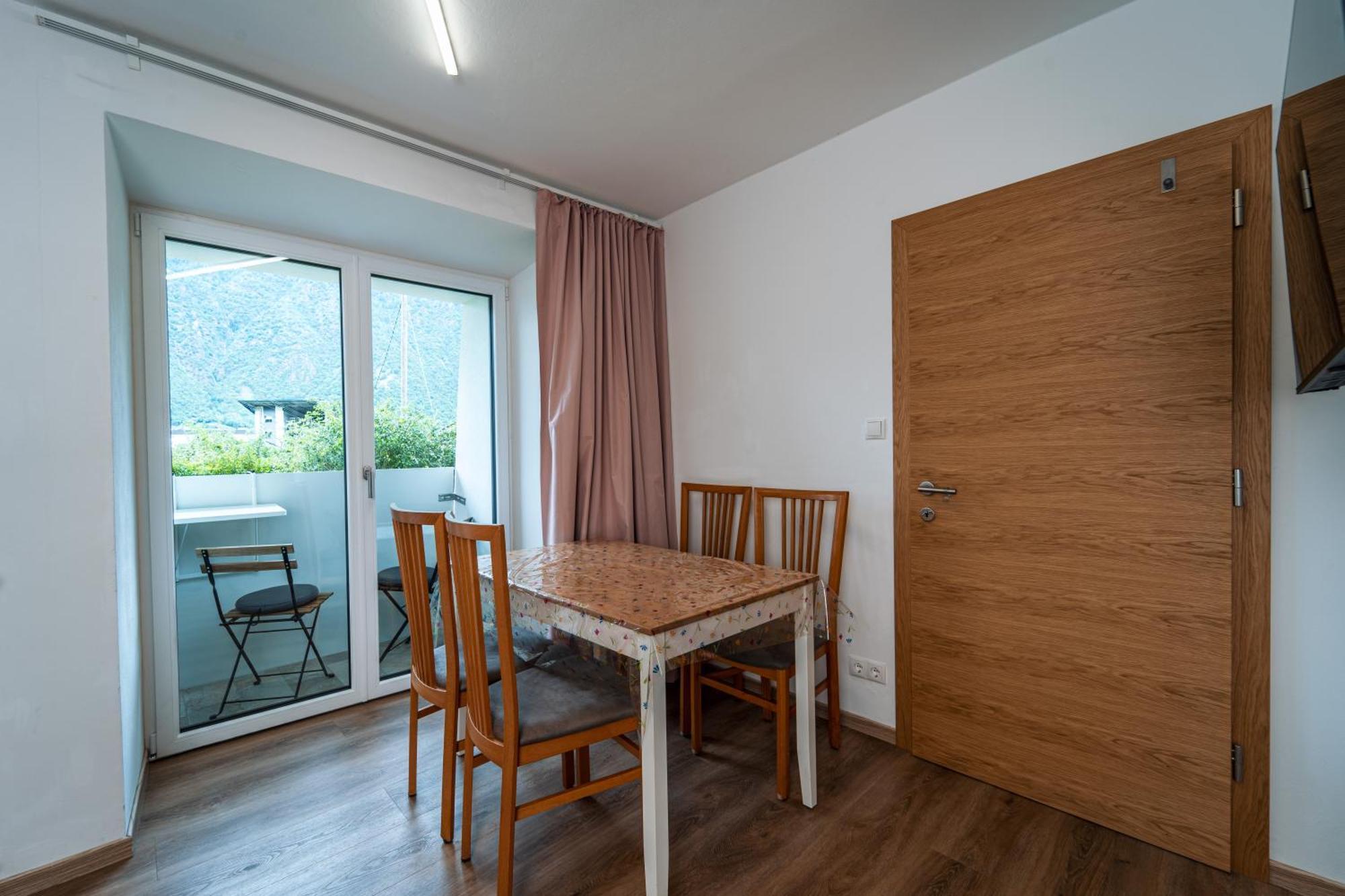 Mias Apartments Рабла Экстерьер фото